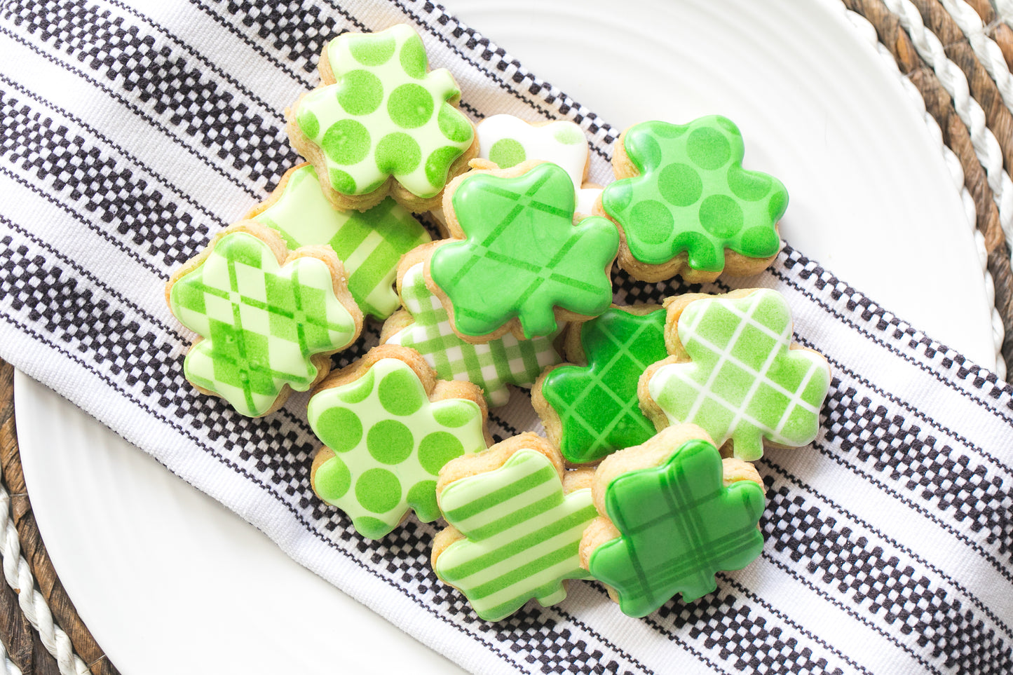 1 Dozen Mini Shamrocks